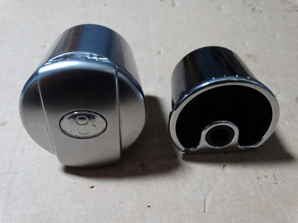 фото №2, Idealna kpl. попільничка bentley 1