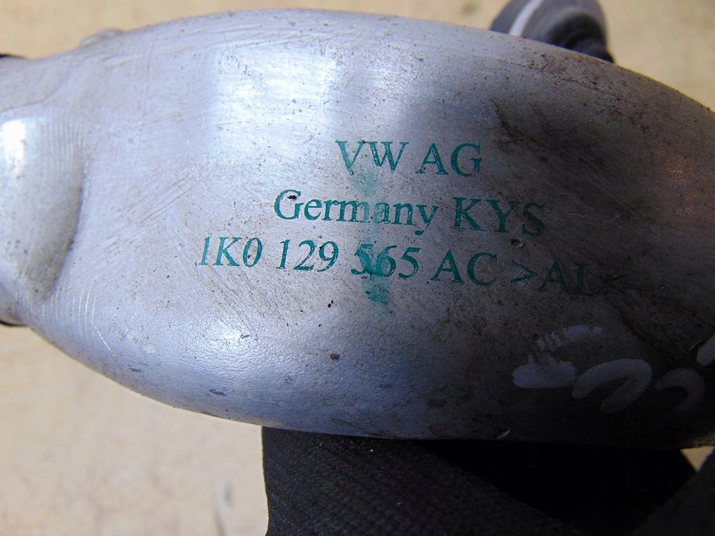 фото №8, Труба воздуха воздухозаборник vw golf vi plus 1.6 tdi 1k0129565ac