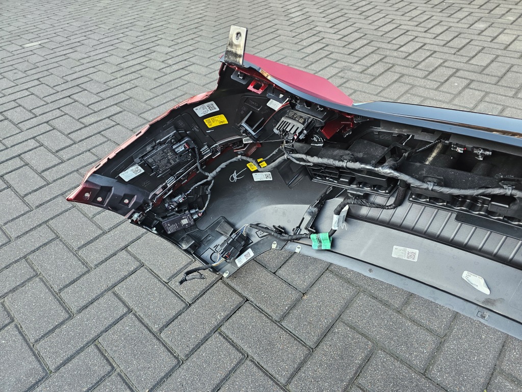 Cadillac optiq бампер задний  задний kompletny 86542348 Недорого