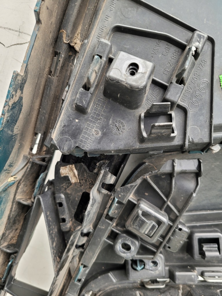 Audi a1 2 ii 18- 82a решітка радіатора бампер передній перед Недорого