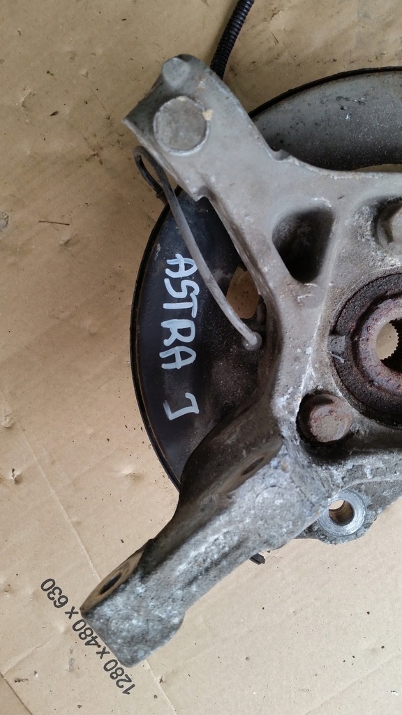 фото №5, Поворотный кулак перед правая lub левая opel astra j