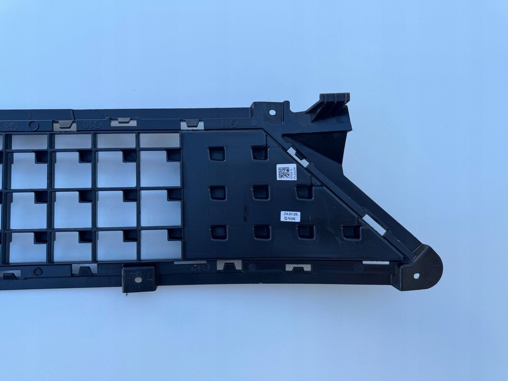 фото №10, Hyundai kona решітка бампера 86531fh700