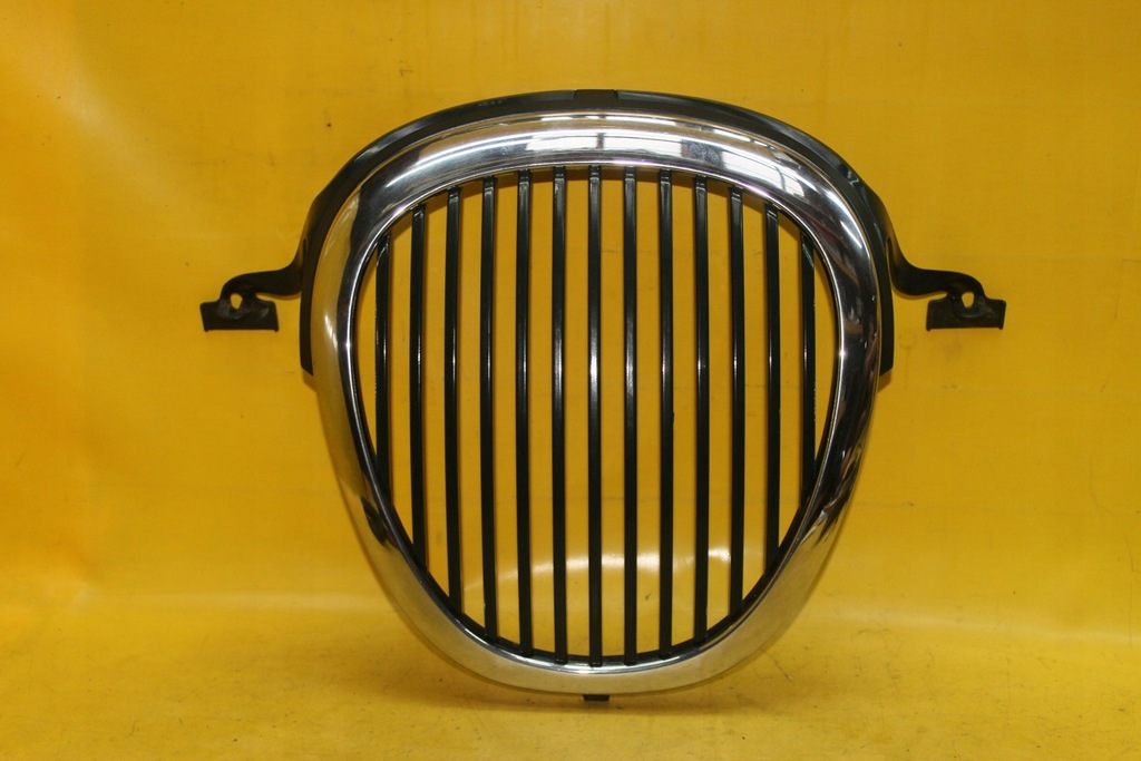 фото №1, Решітка радіатора решітка радіатора хром jaguar s-type xr83-8a133-aa hgd