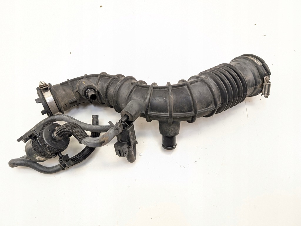 фото №1, Renault clio iv 0.9 tce труба шланг повітря 1657643882r