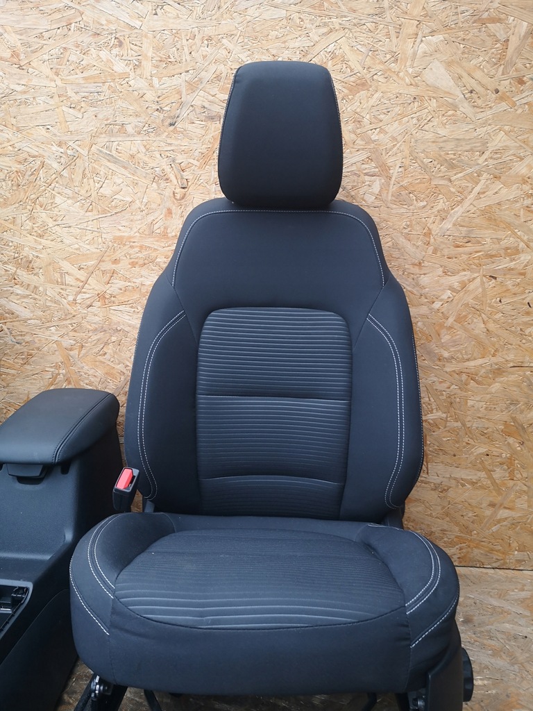 фото №7, Ford kuga mk3 сиденья заднее сиденье обшивки europa подогрев