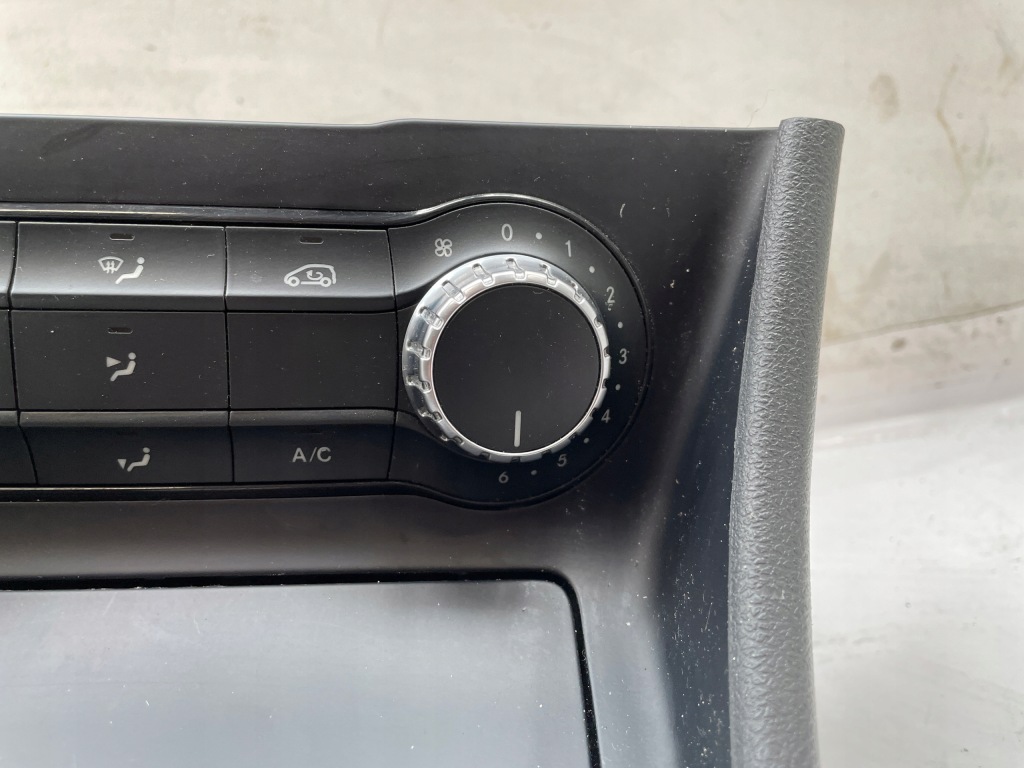 Mercedes w176 aklasa рамка тунель середнього панель кондиціонера a1766807100 Недорого