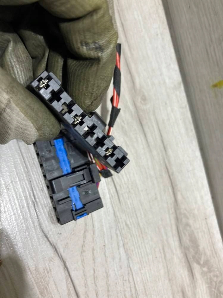 Купити Штекер колодка bmw 6900554.9