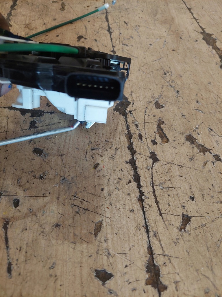 фото №4, Замок двері правий перед 7 pin kia rio iii 2013 rok 3d uk