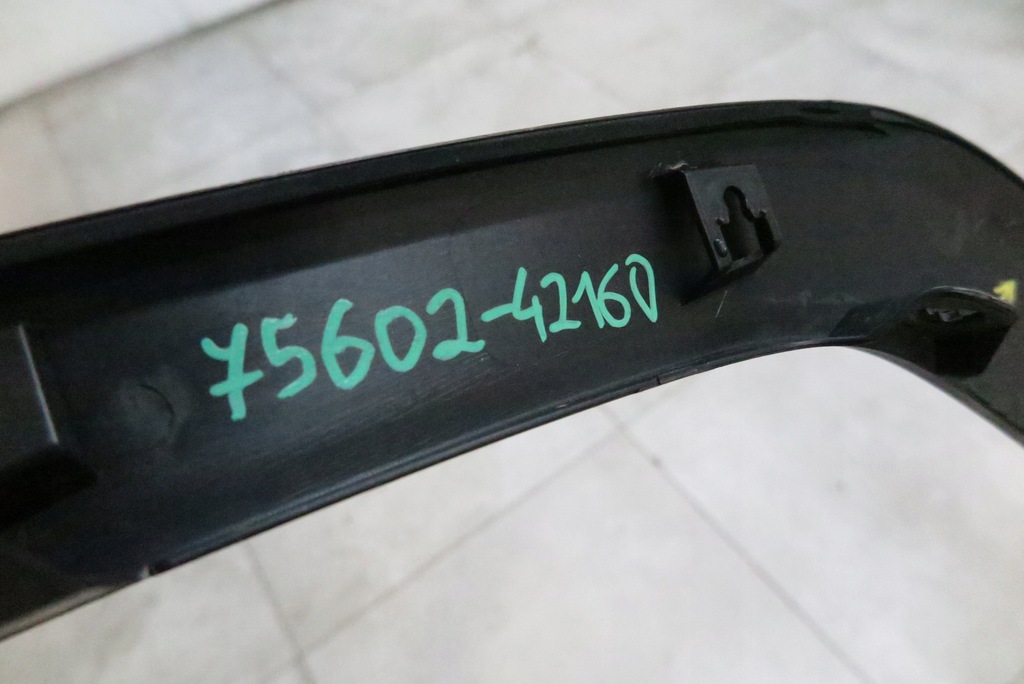 фото №13, Молдинг крыла перед передняя toyota rav4 v левая 75602-42160