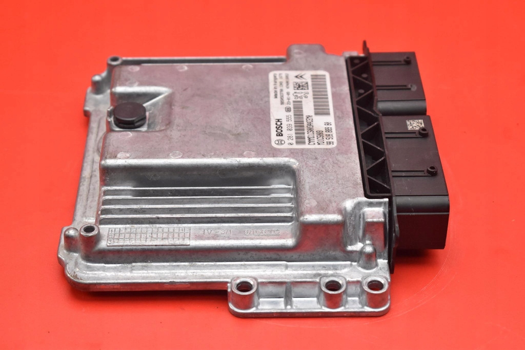 Блок управления двигателя 9851888980 0281039555 peugeot 5008 2 ii 1.5 bluehdi 130km Недорого