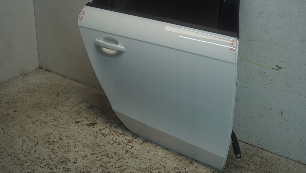 фото №10, Двері правий задня audi a4 b8 sedan ly9c