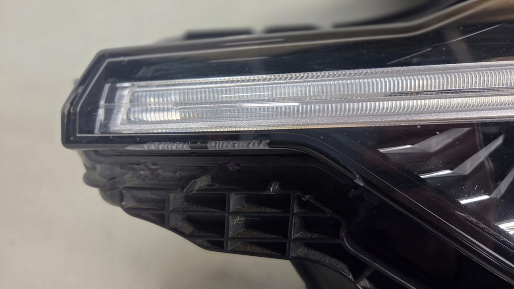 фото №12, Polestar 2 ii лампа full led ліва перед передня p31698070 31698070