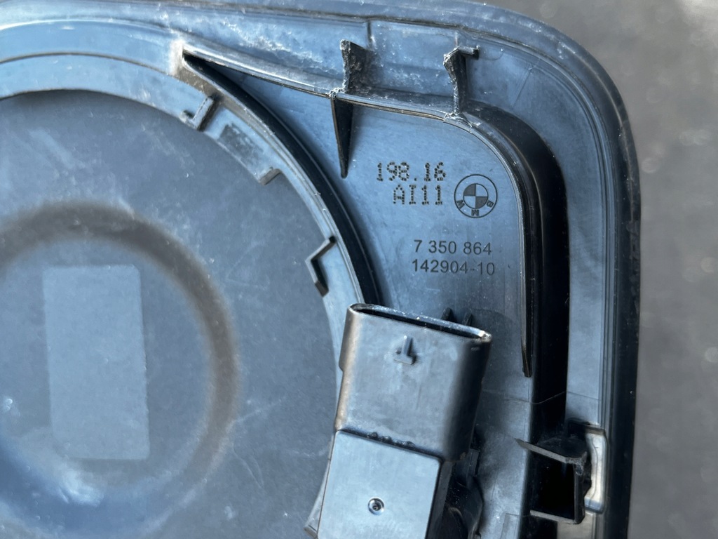 фото №7, Крышка зарядное устройство bmw f45 f46 гибрид plug in