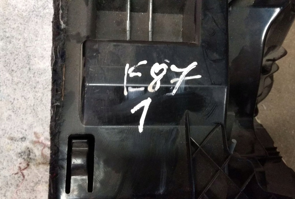 фото №8, Bmw 1 e81 e87 2008 бардачок панелі приладової панелі / комплект