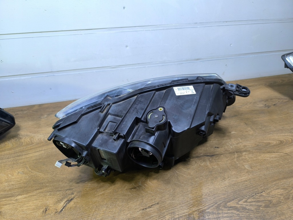 Seat ateca фара перед передняя левая full led 576941007f Киев