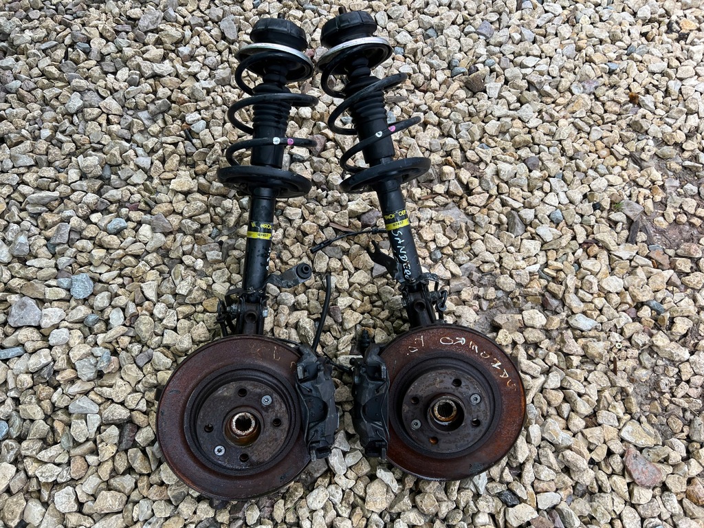 фото №1, Dacia sandero logan ii поворотный кулак амортизатор правый