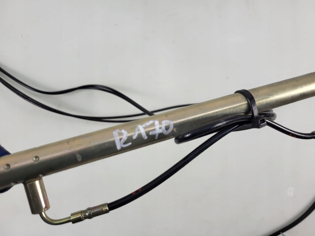 Mercedes slk r170 lift привод крыша амортизатор Цена