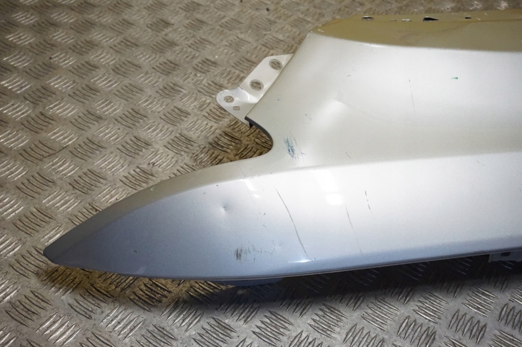 Jeep wagoneer 2022 - крыло  перед правый  передний америка в Украине