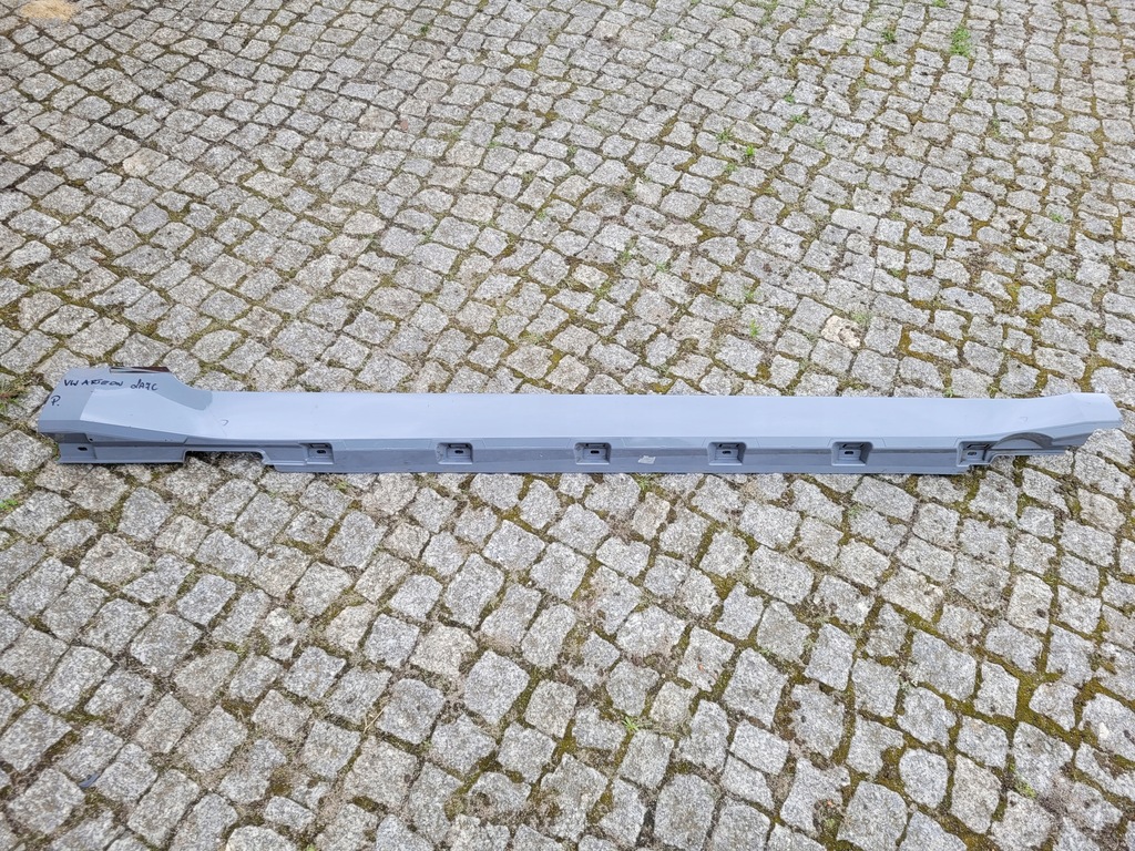 фото №1, Поріг молдинг поріг права vw arteon 3g8853858 la7c