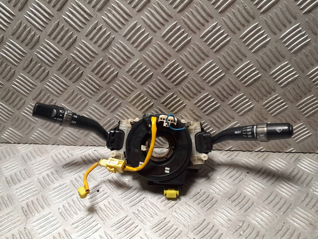 фото №1, Lexus is 200 перемикач комбінований перемикач підрульовий 84310-53050