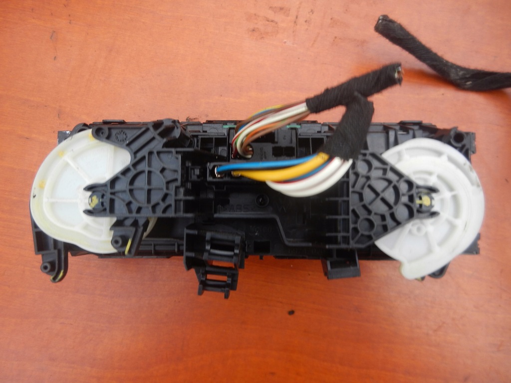 фото №7, Панель управление обдув кондиционера vw t5 2.5tdi