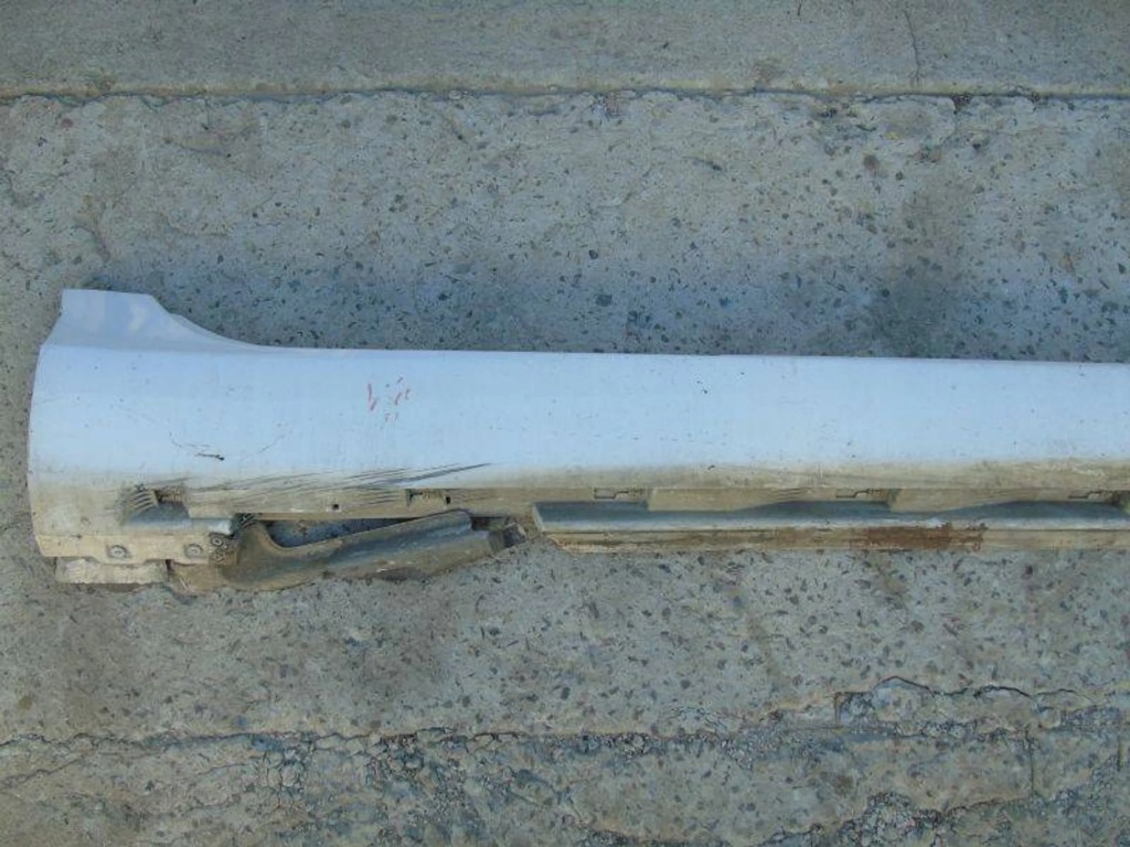 фото №2, Volvo v40 ii молдинг поріг права зовнішня