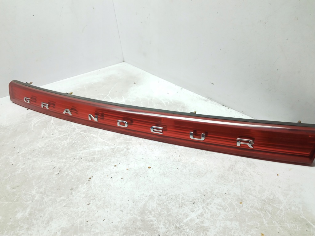 фото №1, Hyundai grandeur iv 05-11 накладка отражатель молдинг eu
