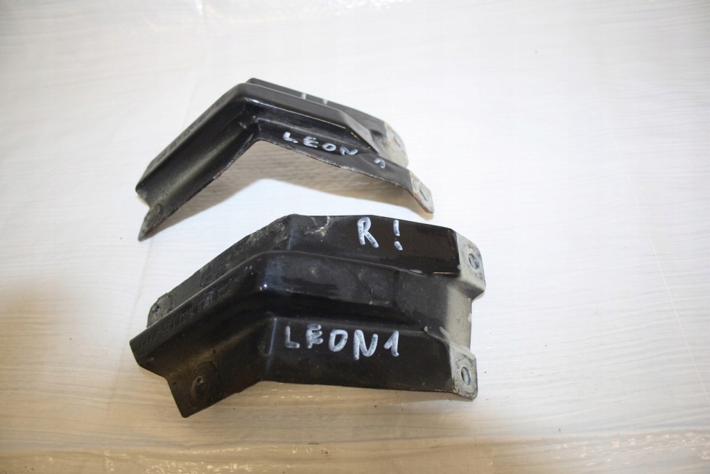 фото №1, Seat оригинальный номер 1m0821136 кронштейн крыла