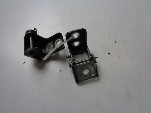 фото №1, Петлі двері лівий перед citroen c4 iii 2020- ktvd