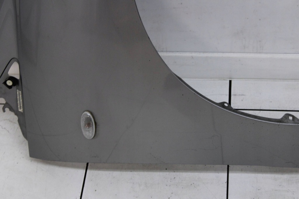 Mazda 5 v cr 05r- крыло  правый  перед передний 38p Недорого