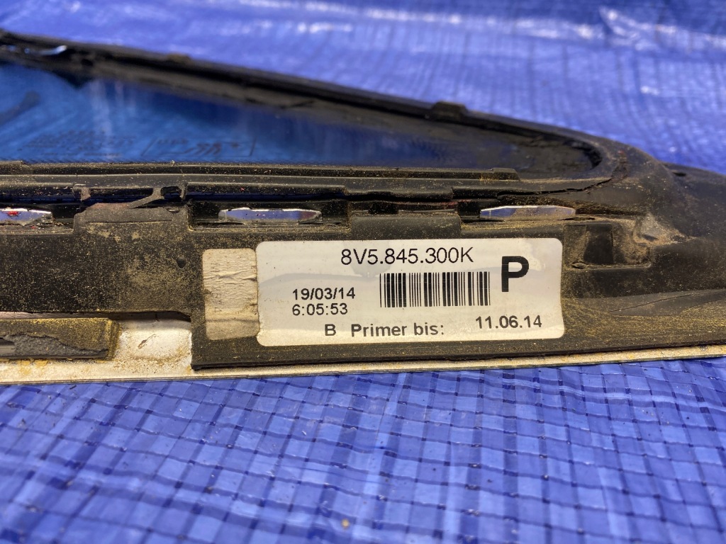 фото №6, Audi a3 8v sedan скло кузовна правий задня задня права хром 8v5845300