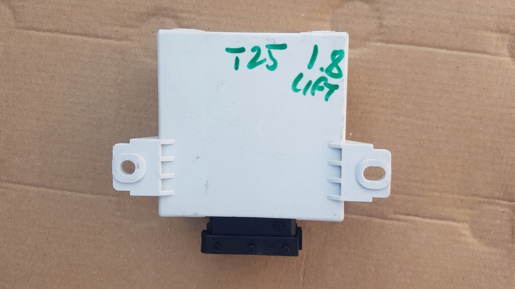 фото №1, Toyota avensis t25 03-08 модуль комфорту