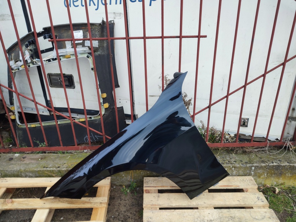 Крила лівий перед aluminiowy bmw 4 g22 g23 g26 g82 20r- 668 glanzschwarz Недорого