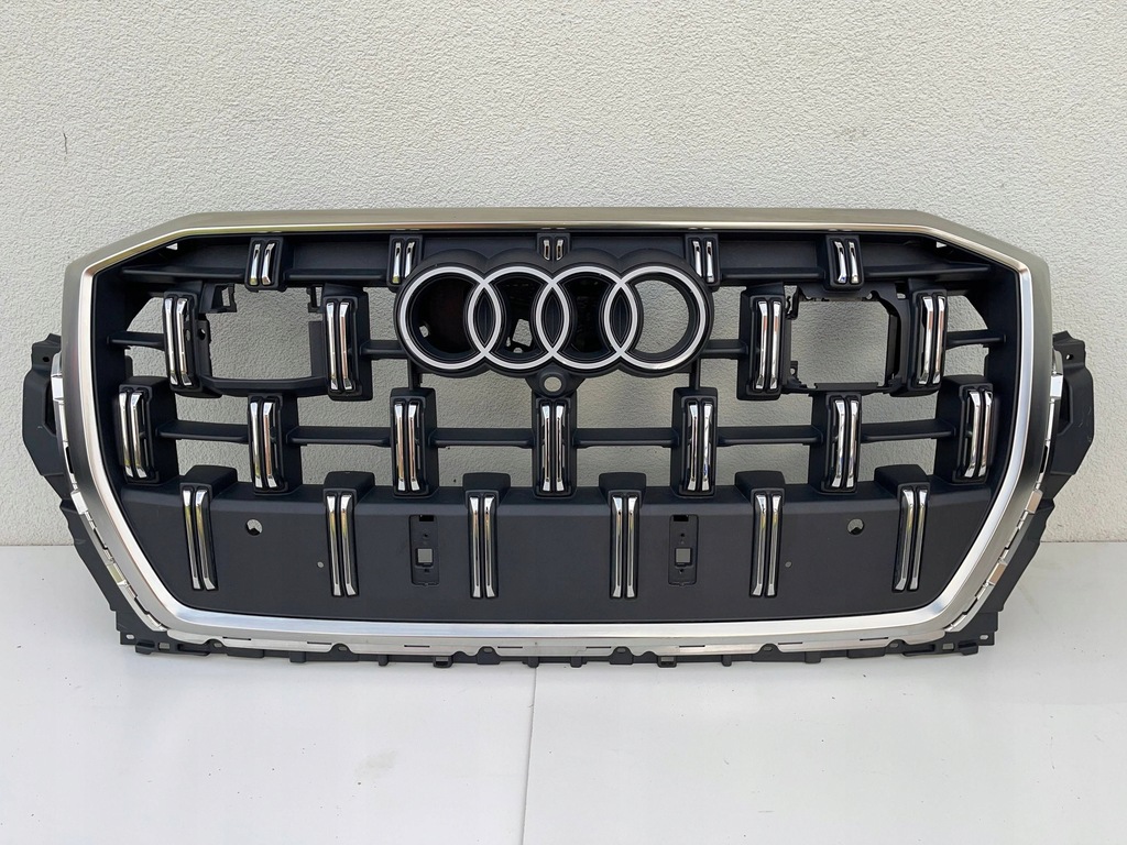 фото №1, Решітка радіатора решітка радіатора бампера audi q7 4m lift 23-