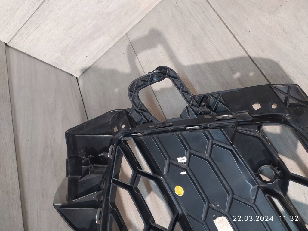 фото №14, 7591. audi a4 b9 s-line решётка радиатора 8w0853651dt