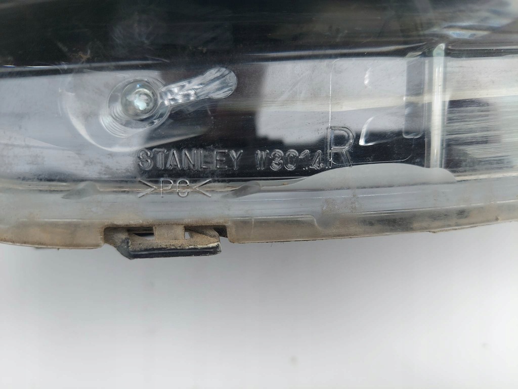 фото №8, Space star ii mirage лампа правая перед ксенон