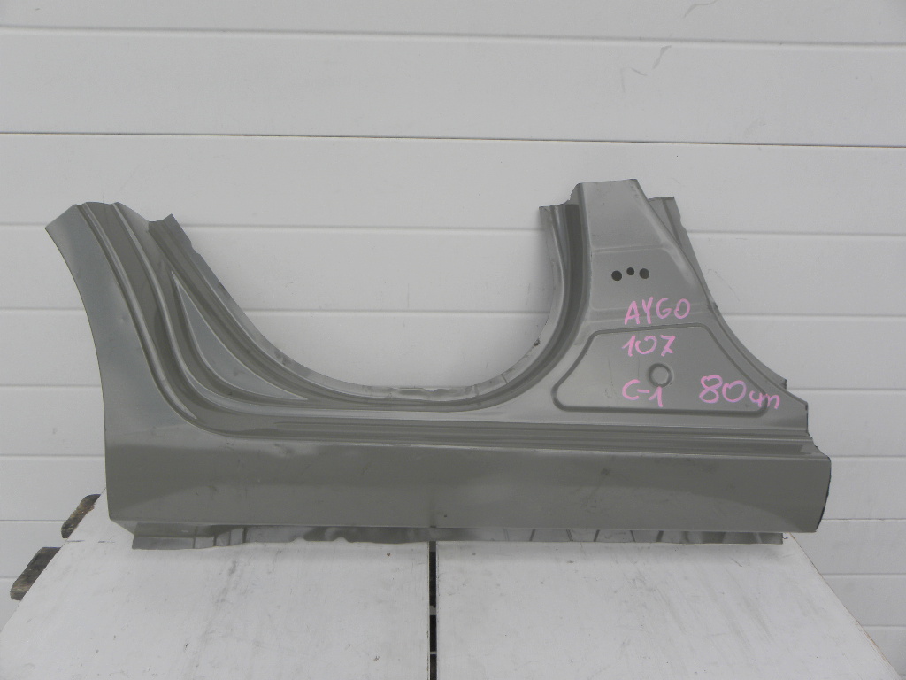 фото №1, Citroen c-1,peugeot 107 порог правая сторона