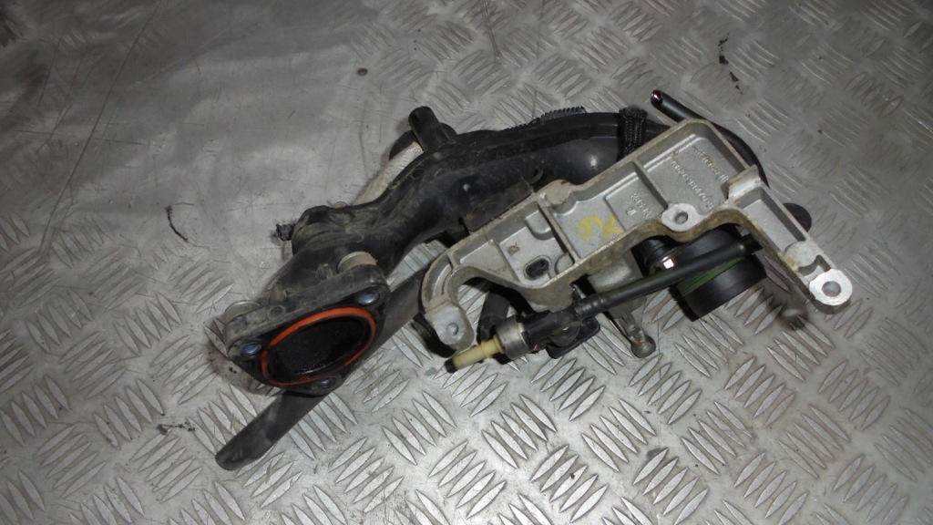 фото №4, Повітрозабірник повітря volvo v40 ii d2 1.6d 2014