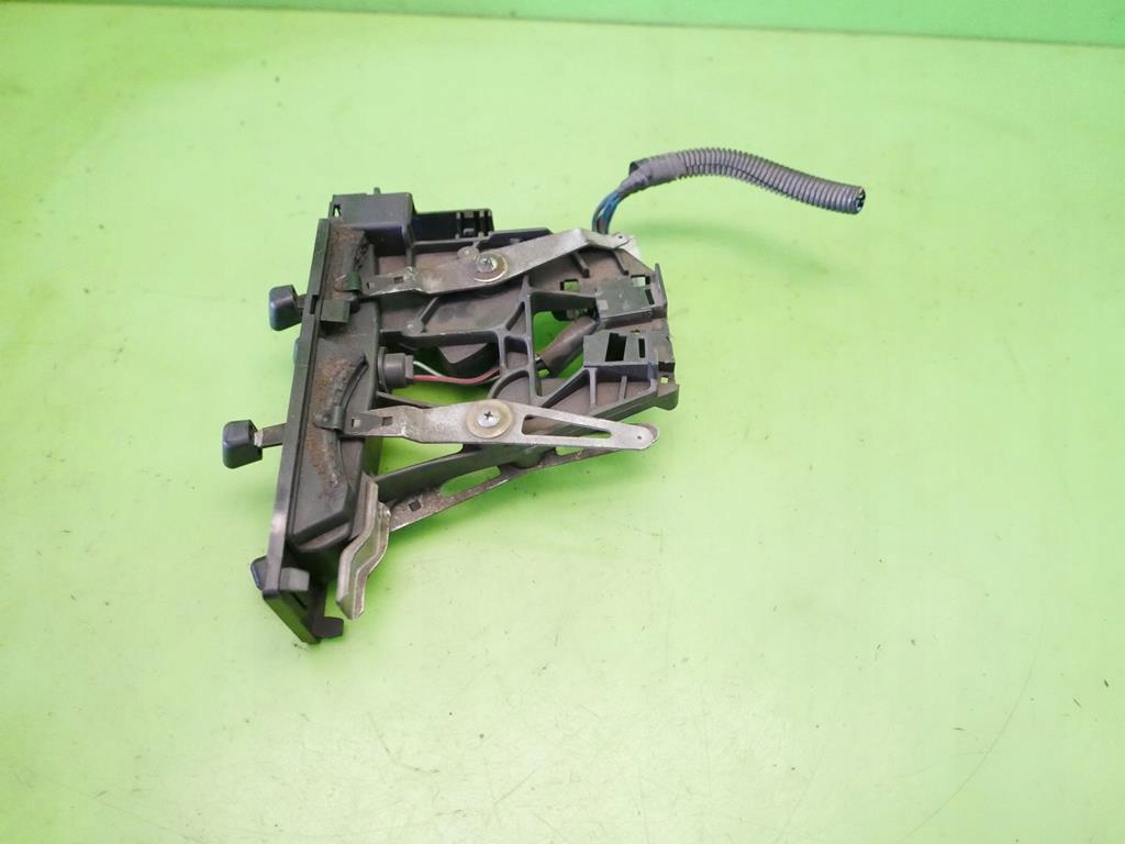 фото №10, Панель управление вентиляция nissan sunny b11 82-86