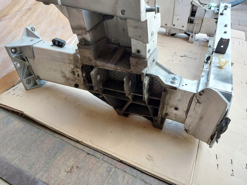 фото №9, Pas передній pdłożnica чашка підкрилок aston martin vantage 17r