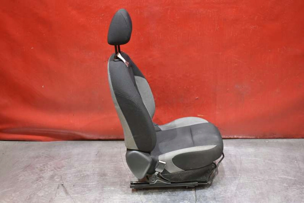 фото №11, Сиденье левый водителя eu citroen c3 picasso 08-13