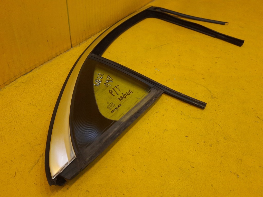 фото №3, Mercedes w222 прокладка стекло правый задняя хром