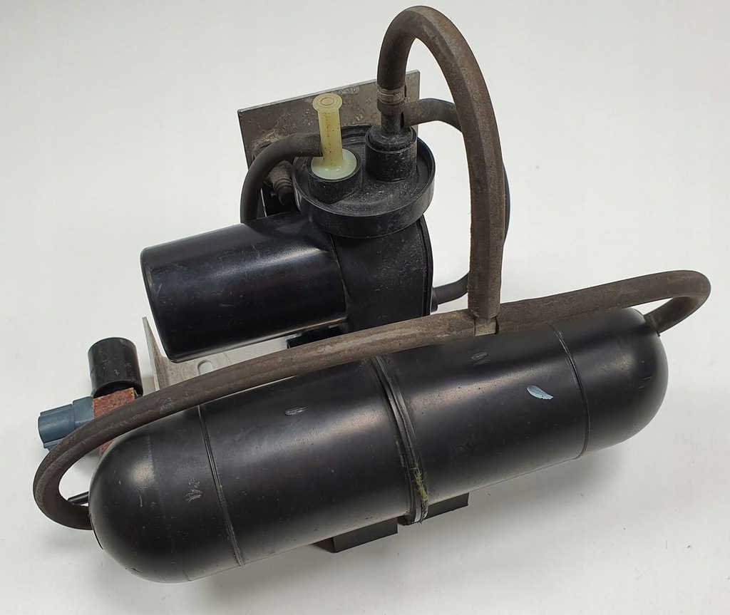 фото №1, Насос vacu вакуум aston martin rapide 4g43-2c529-bc