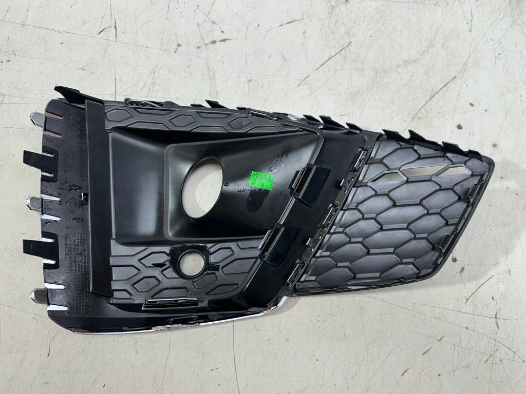 Купить Решётка бампера правый  audi a5 рестайлинг  s-line 8w6 8w6807682t