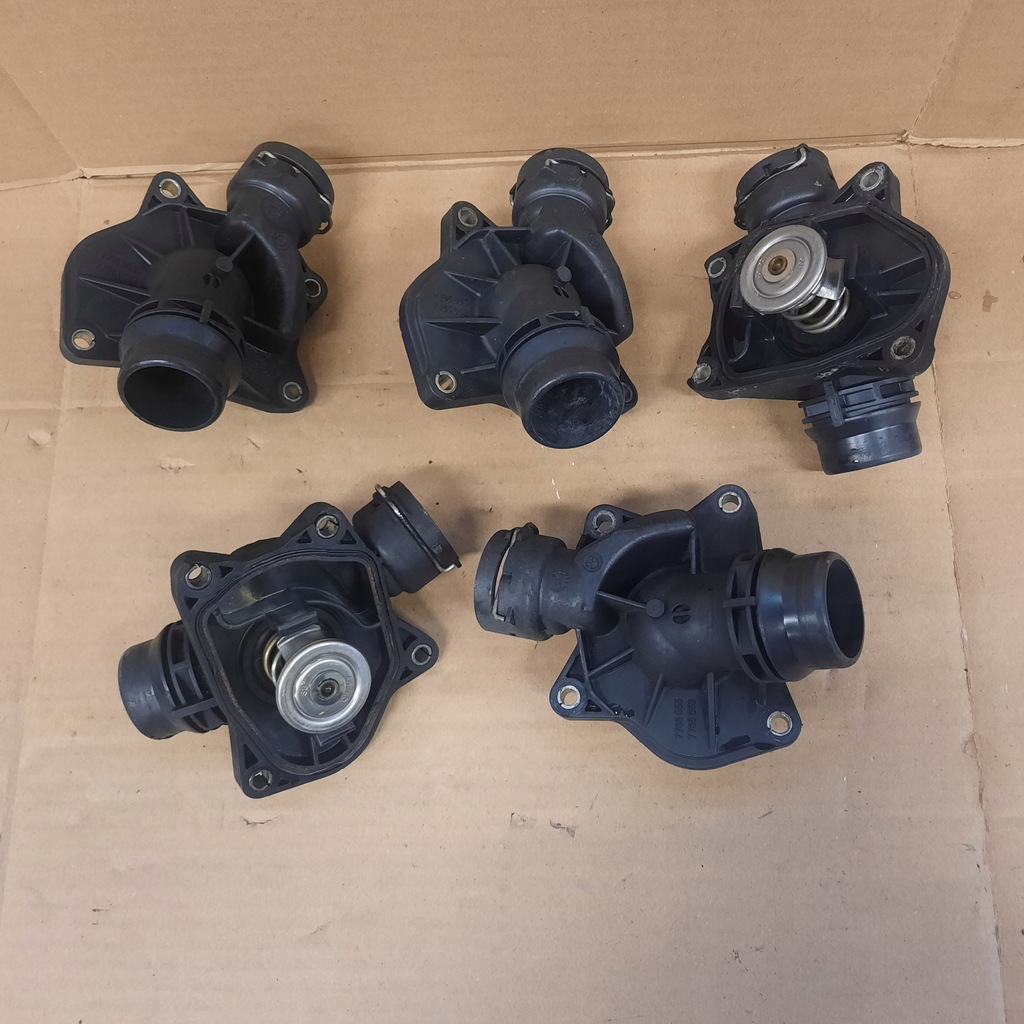 фото №1, Bmw e90 e60 2.0d корпус термостата 7785053