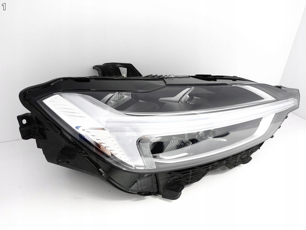 фото №2, Volvo xc60 ii 2 17- лампа full led система права eu