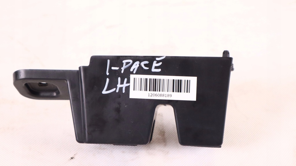 фото №6, Jaguar i-pace направляющая бампера левый задняя j9d3-17e801-a