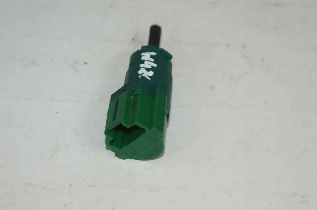 фото №12, Датчик вимикач світло світла стоп peugeot 308 t9 kombi 9804869480