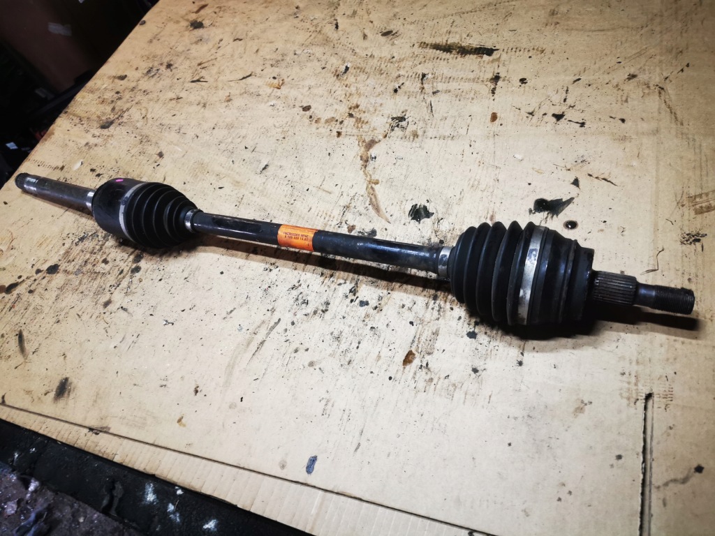 фото №1, Mercedes x166 gls приводной вал передняя правая a1663301300