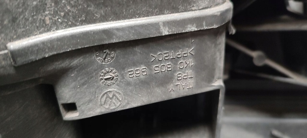 фото №15, Pas передний усилитель передний seat toledo iii 2,0 fsi